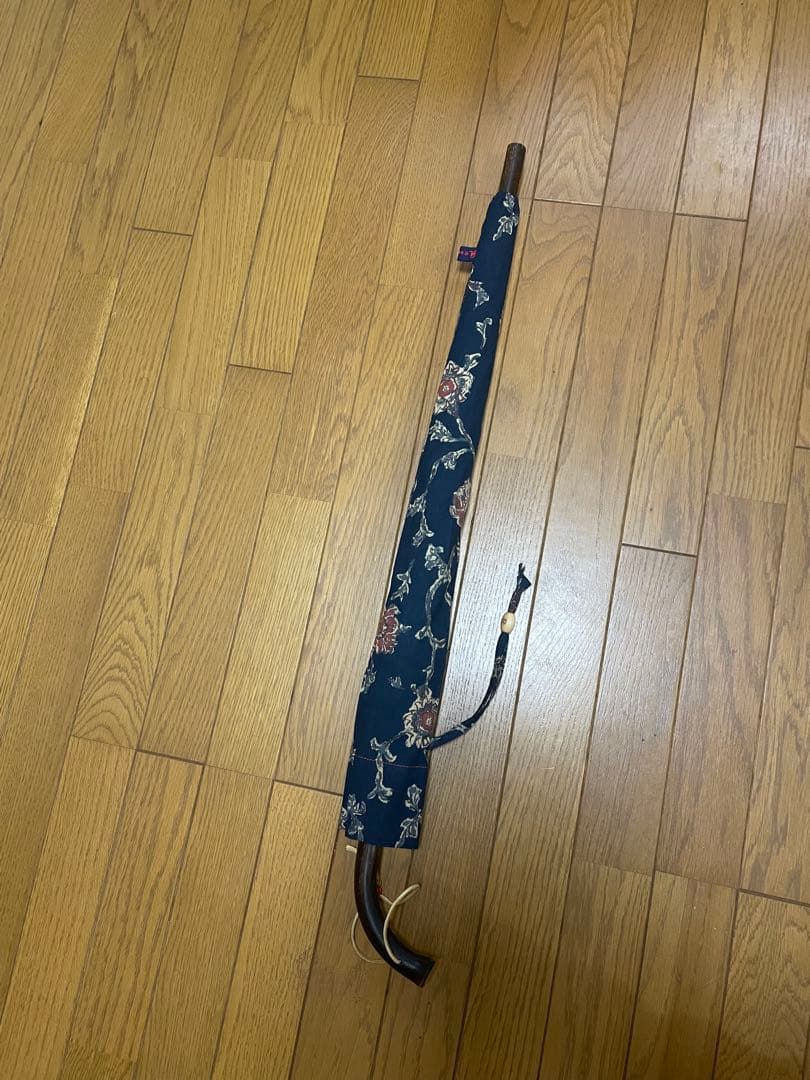 45R 花柄 ネイビー 日傘 雨傘　木製持ち手 入手困難品