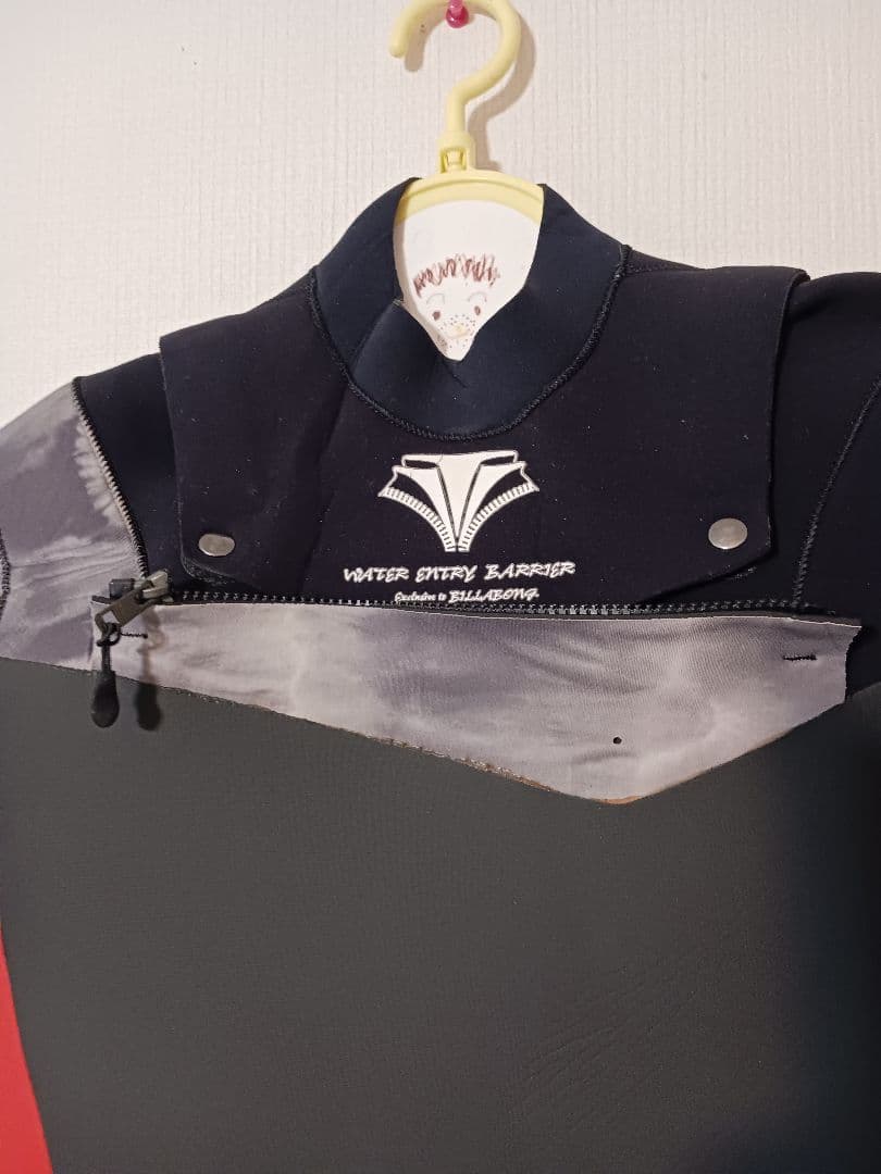 Billabong　セミドライ　裏起毛　5×３ミリ　K