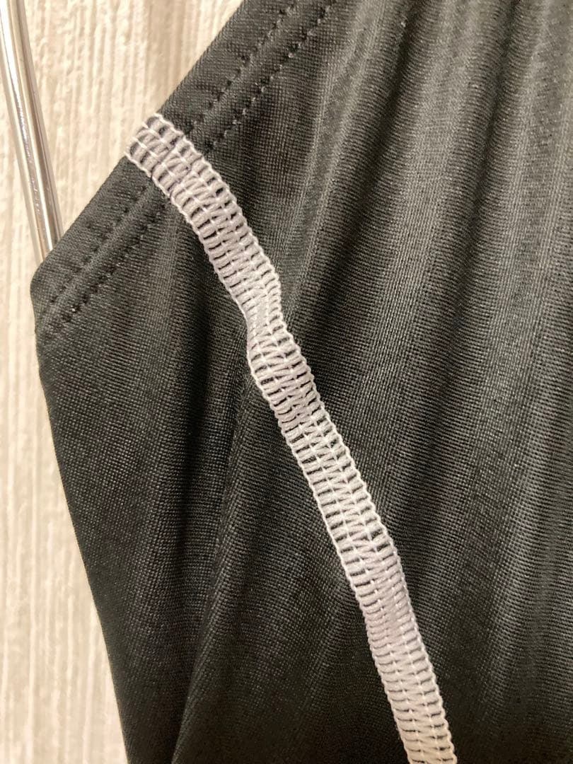 アリーナ　競泳水着