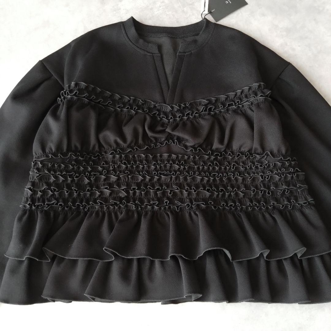 新品タグ付✨️ウィルフリー ギャザーフリルキーネックスウェット 黒　ブラック