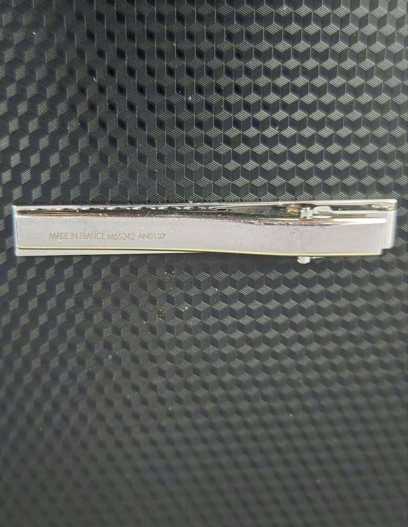 Louis Vuitton 本物、ネクタイピン定価5万5千円程