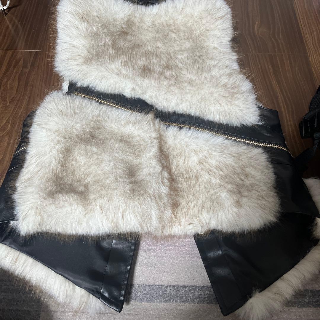 Andrea＆co. フェイクファーライダースベスト