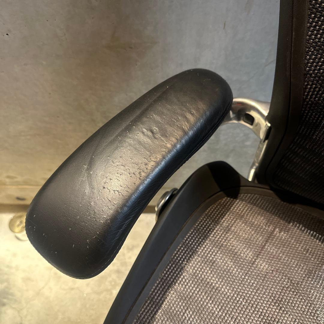 ハーマンミラー アーロンチェア Bサイズ アルミ2009年