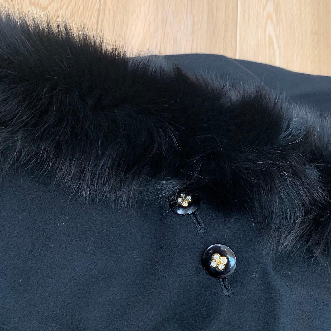 美品⭐︎vivreビブレ　黒　カシミヤ　ケープ　フォックスファー付　ポンチョコート