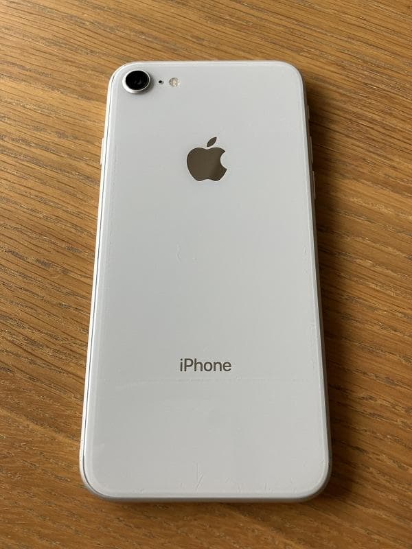 iphone8 シルバー 64GB