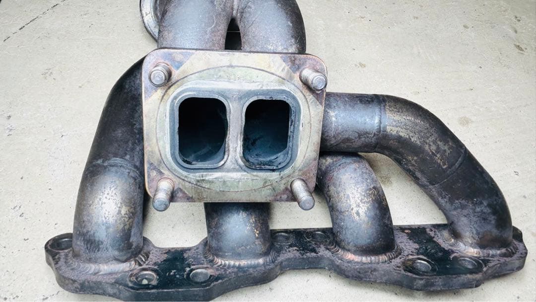 sr20 エキゾーストマニホールド