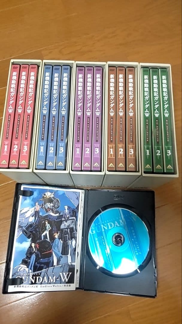 新機動戦記ガンダムW DVDコレクション 全６巻