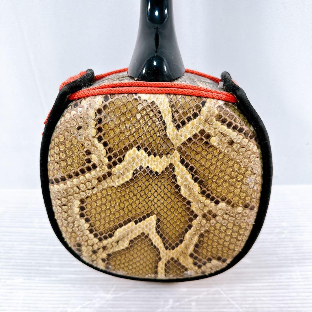 【美品】沖縄三線 蛇皮線 本皮 蛇皮 三味線 本蛇皮 民族楽器 黒漆