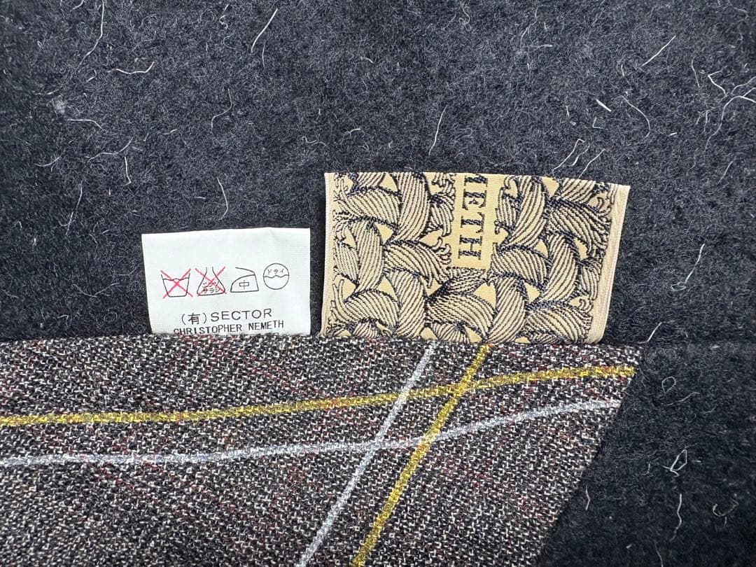 クリストファーネメス　マフラー