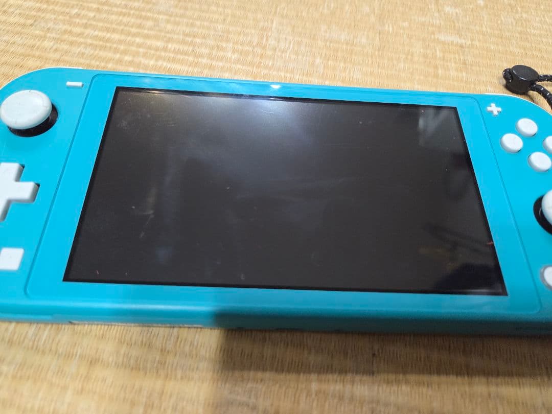 ニンテンドースイッチ　ライト 本体のみ　付属品なし