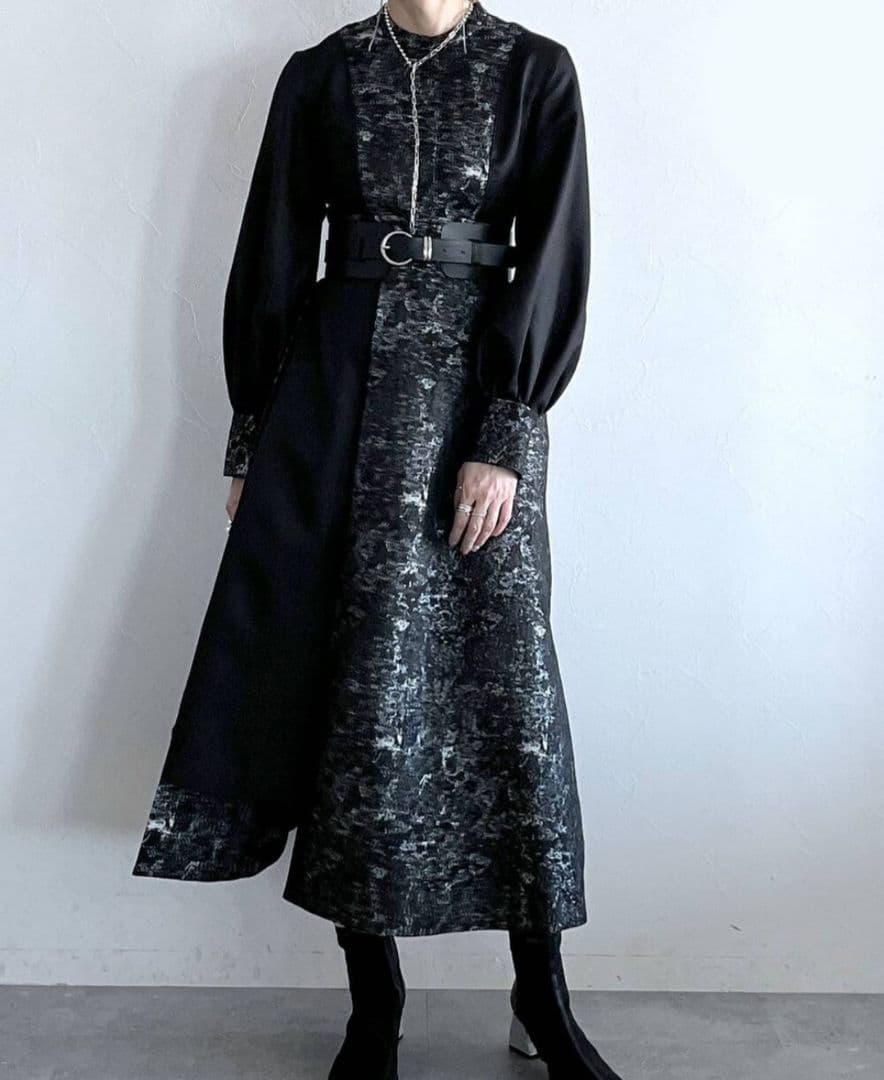 HARE ガラキリカエデザインワンピース ブラック