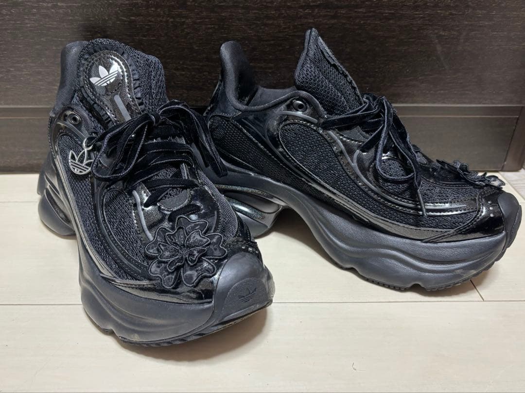 OZVENUZ W /アディダスヴィーナス