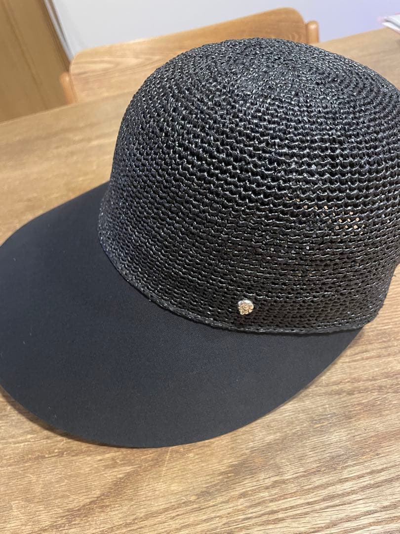 ヘレンカミンスキーBlaise サンハット　チャコール/ブラック