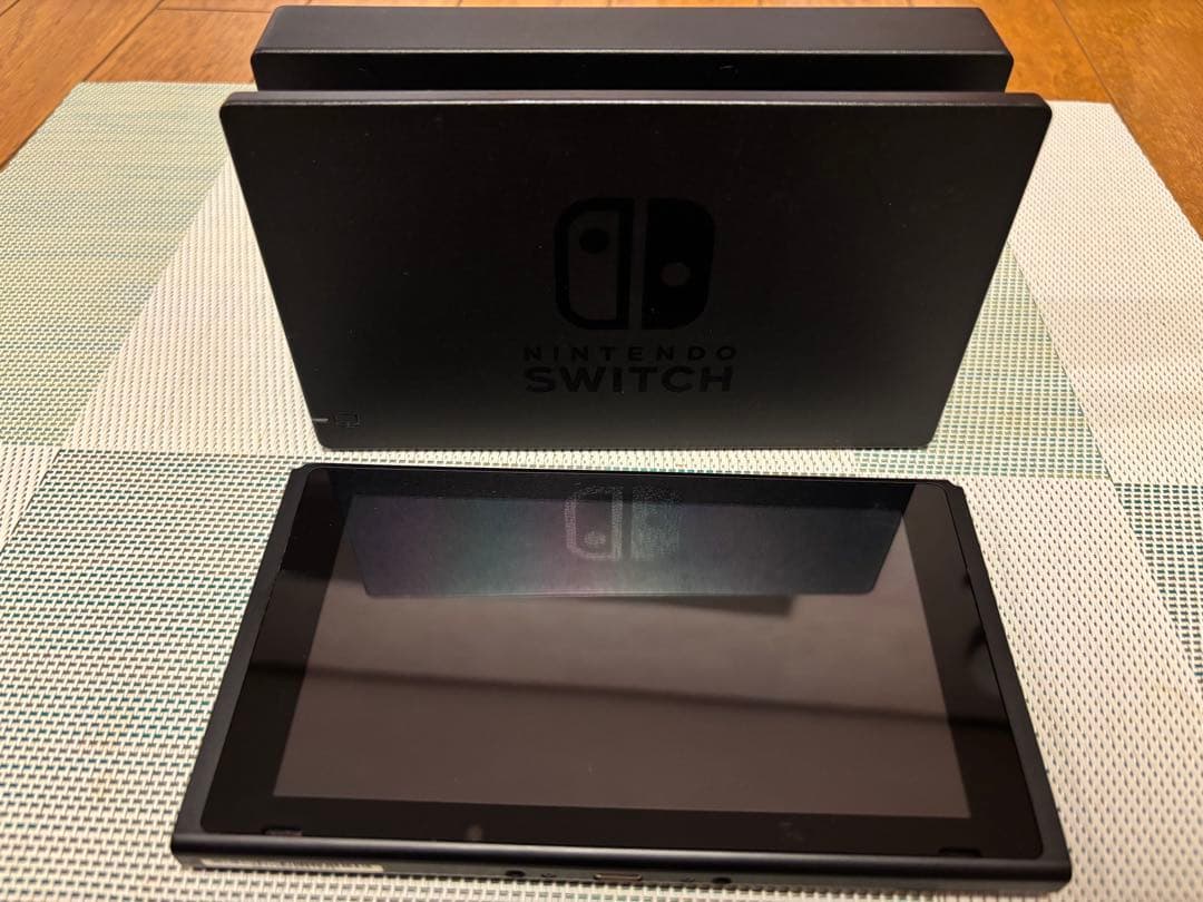 Nintendo Switch 本体 黒　ニンテンドースイッチ