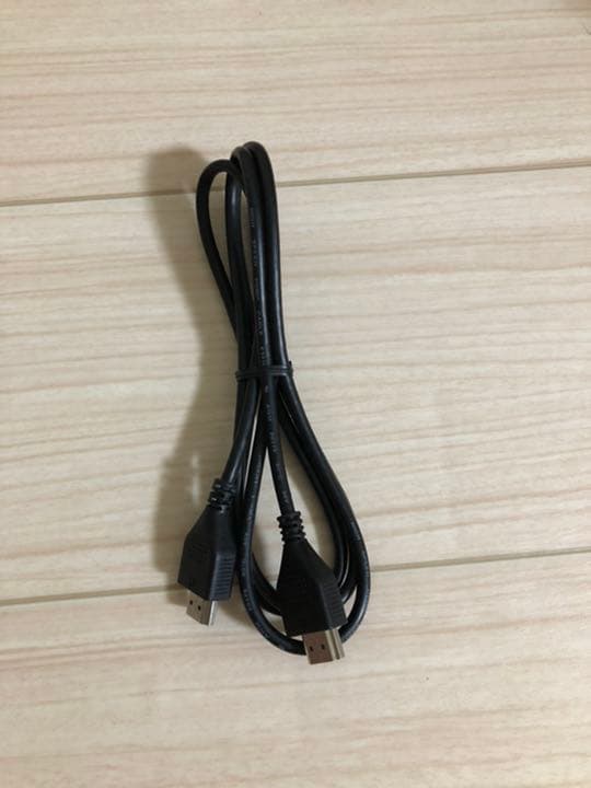 【美品】PS4本体 500GB CUH–2200プレステ4 カセット２枚付き