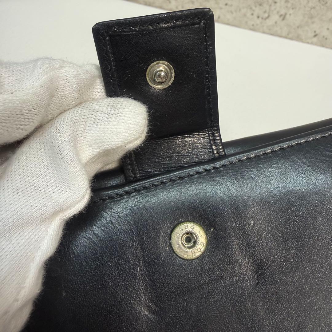 a*z様 PRADA 二つ折り財布 ブラック レザー