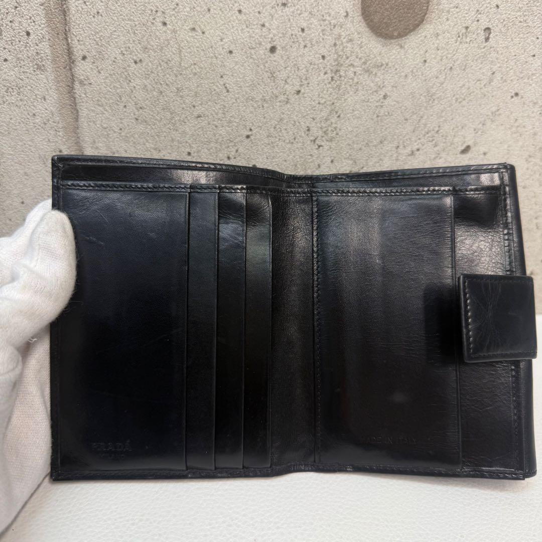 a*z様 PRADA 二つ折り財布 ブラック レザー