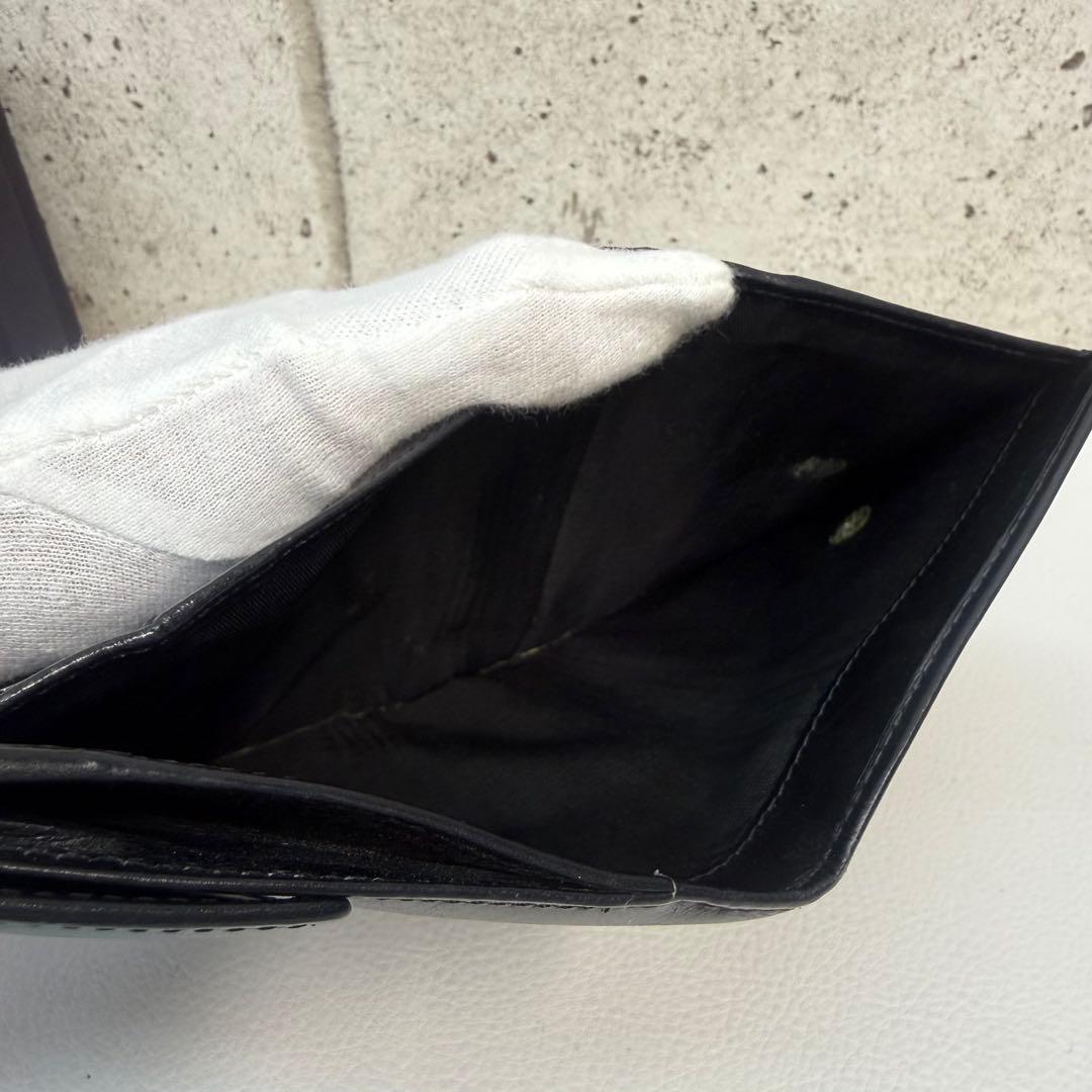a*z様 PRADA 二つ折り財布 ブラック レザー