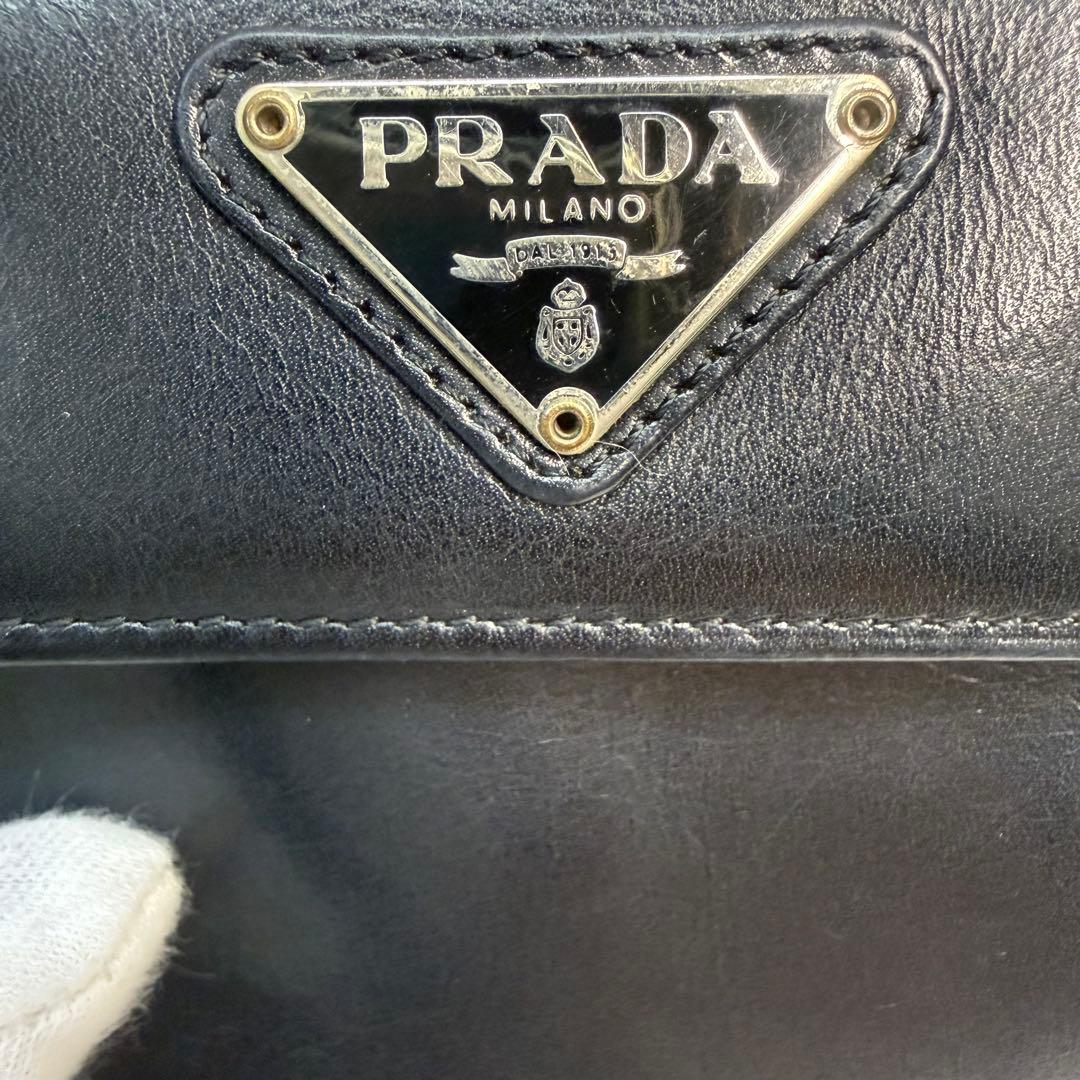 a*z様 PRADA 二つ折り財布 ブラック レザー