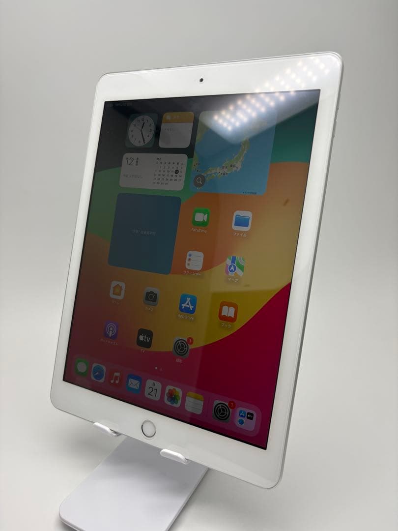 即発送・美品☆iPad第6世代 32GB Wi-Fiモデル　MR7G2J/A