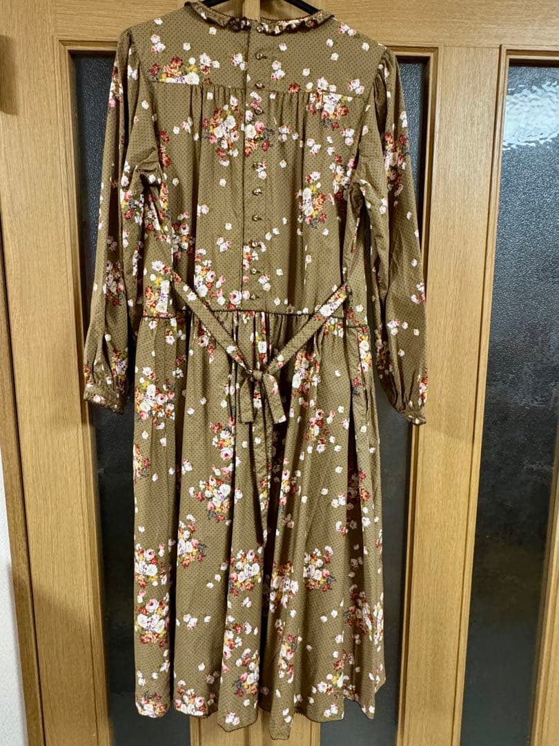 美品！PINK HOUSE バラ柄ワンピース