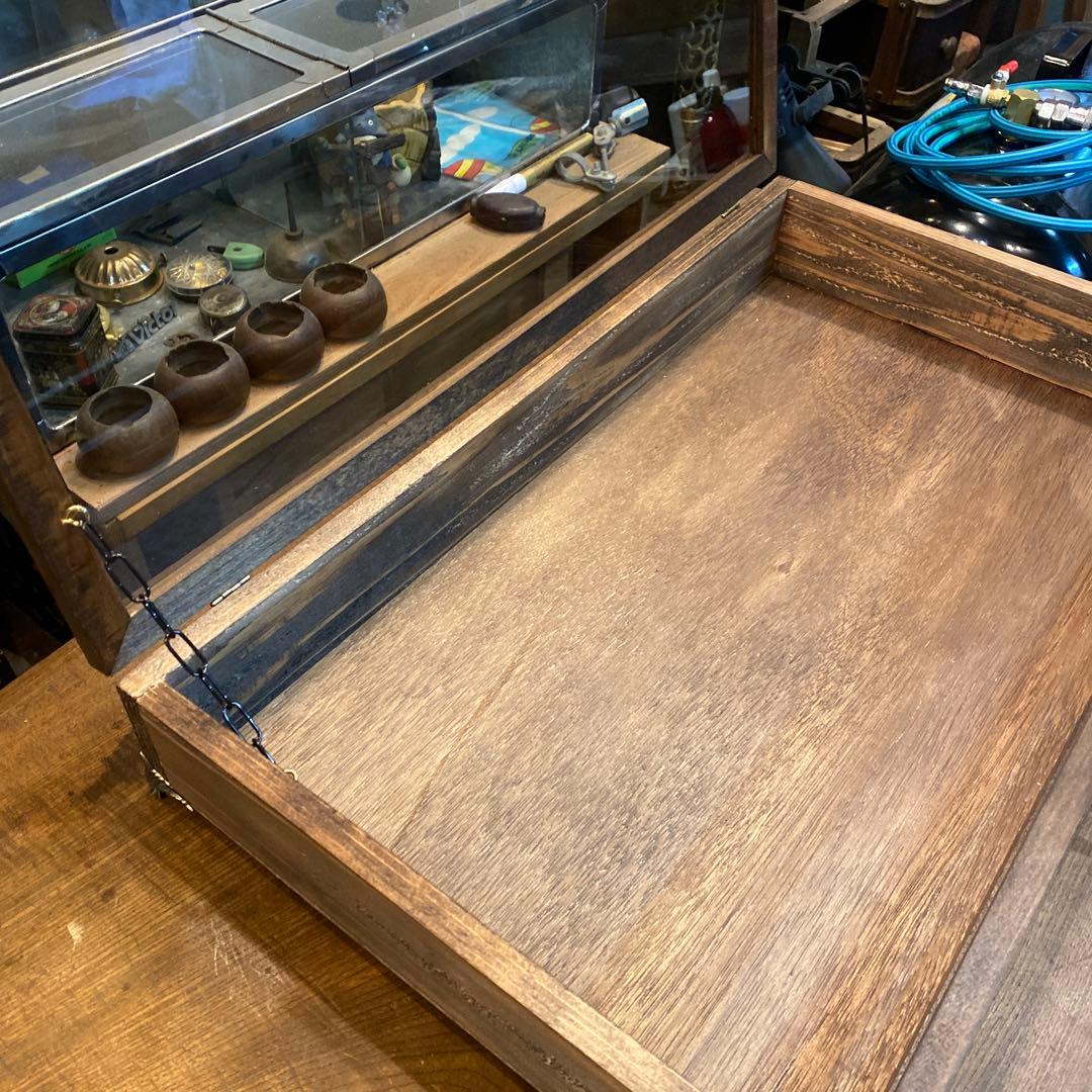 大きめ木製ガラスディスプレイケース