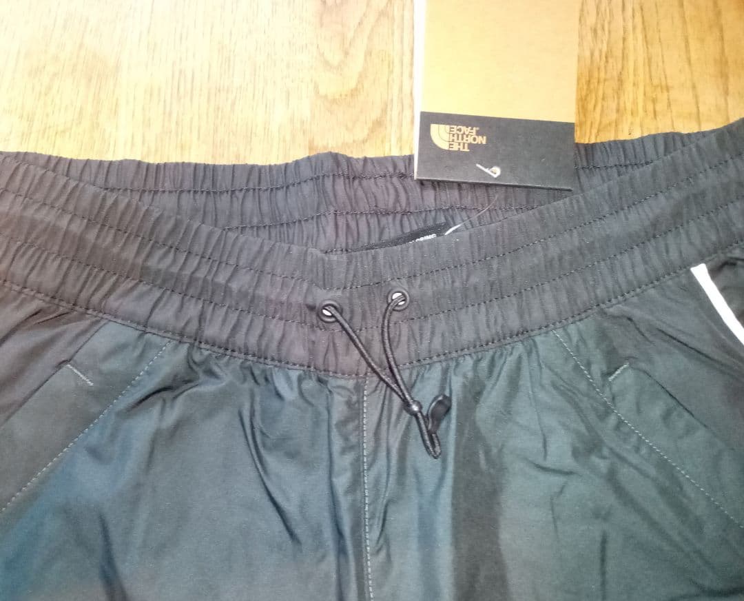 大活躍間違いなし!!ザノースフェイス WIND WALLパンツ!!