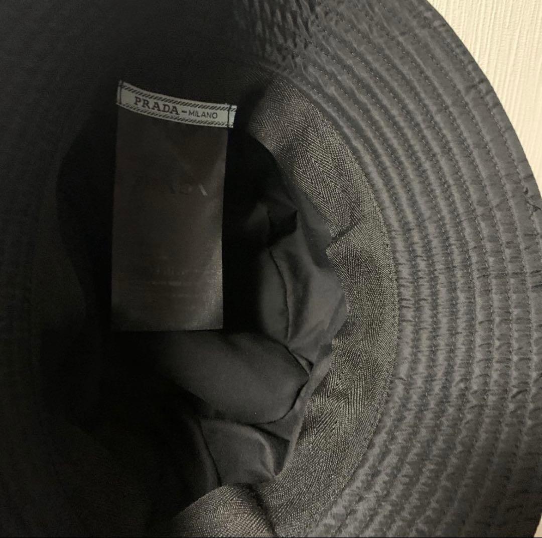 プラダ ブラック バケットハット