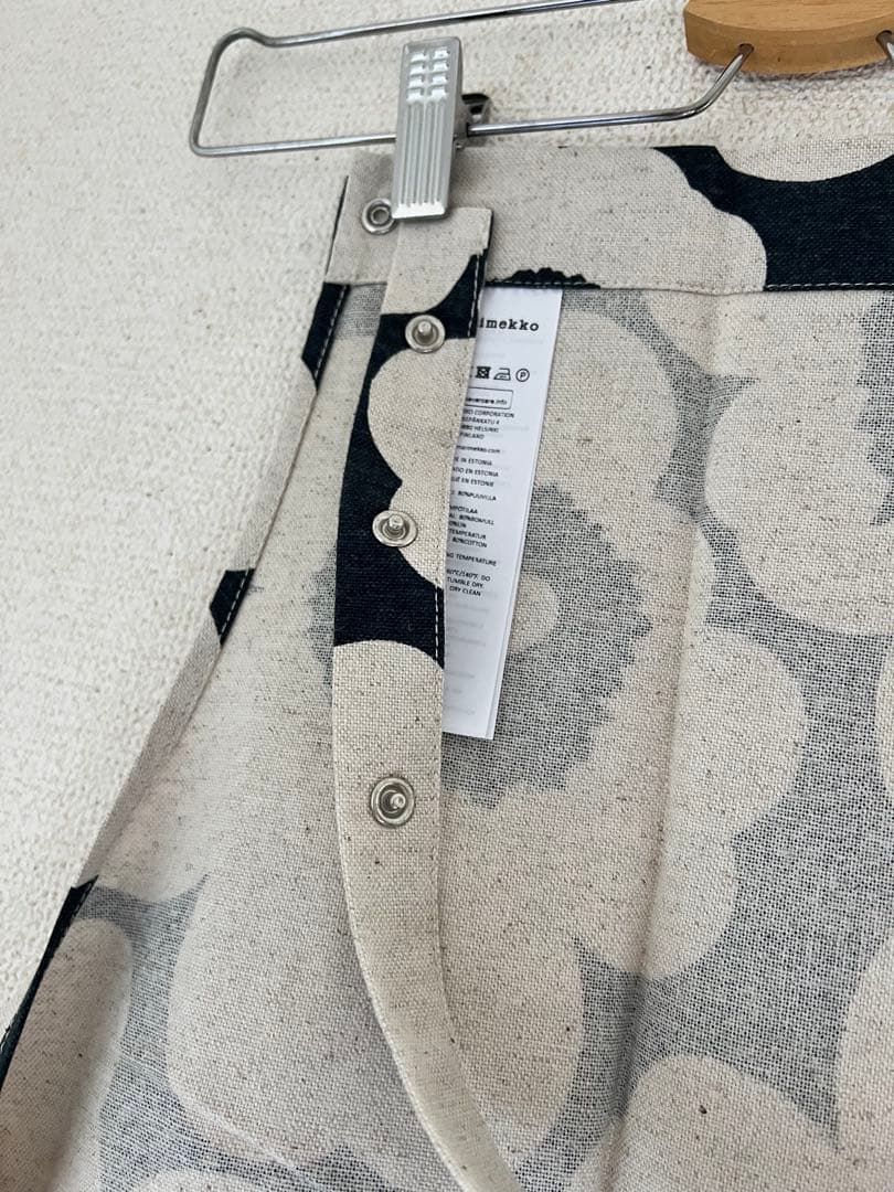 【新品未使用】マリメッコ　marimekko エプロン　人気完売品