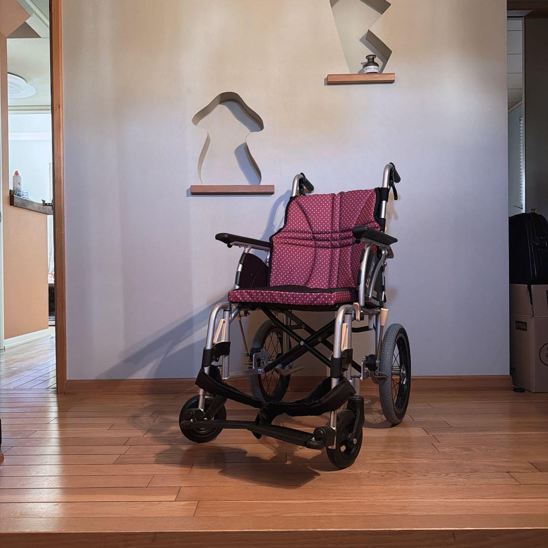 日進医療器　介助用　超軽量　ULTRAシリーズ　車椅子　NAH-U1