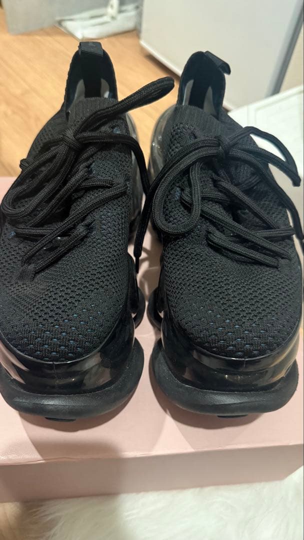 Grounds スニーカー