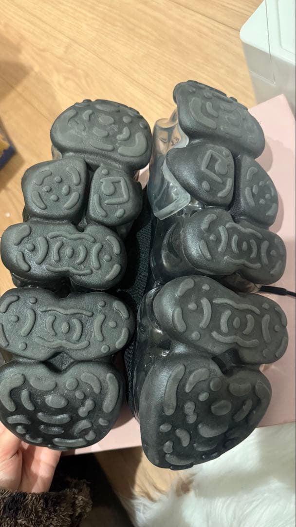 Grounds スニーカー