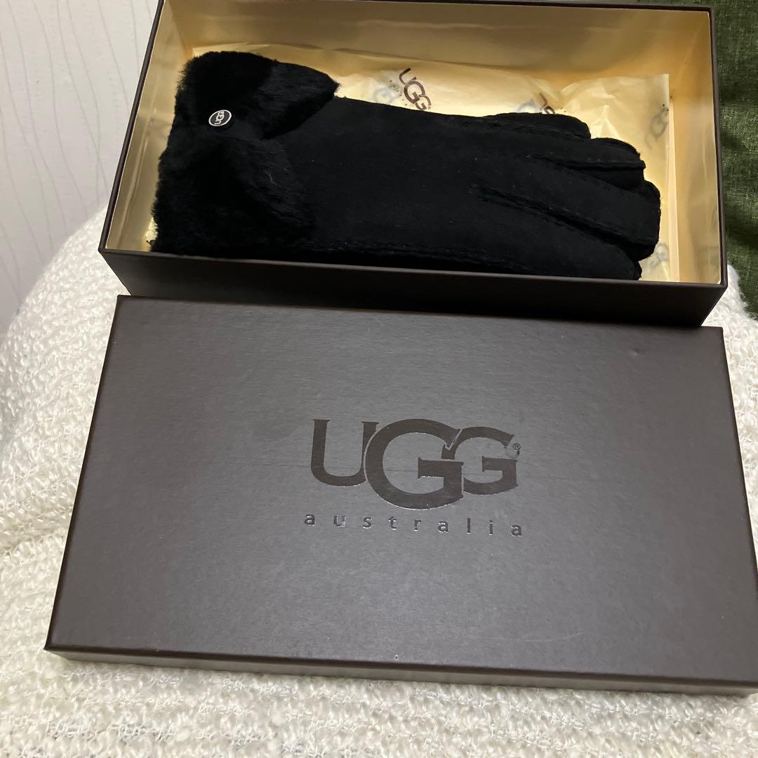 新品！箱付き　ugg グローブ