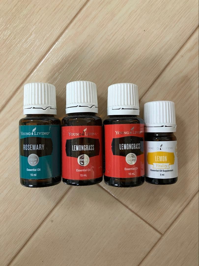 【ヤングリヴィング】エッセンシャルオイル　ローズマリー、レモングラス、レモン
