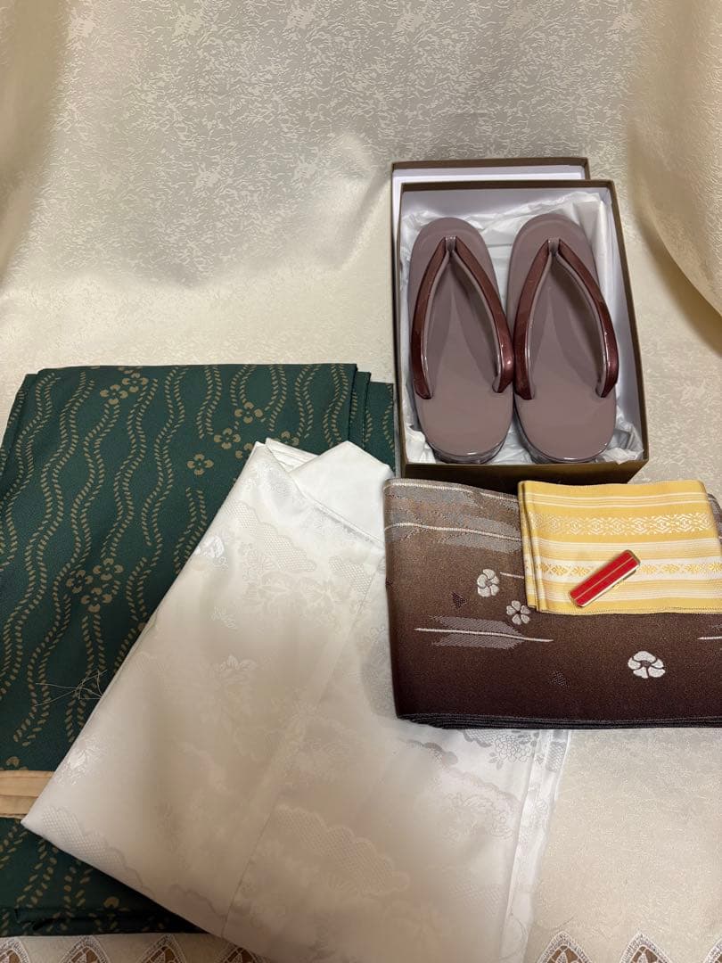 洗える着物L・半幅帯・和装クリップ・伊達締・草履LL・長襦袢Lの豪華6点セット