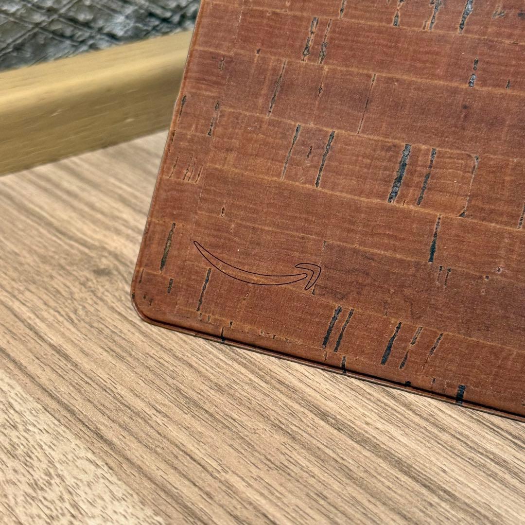 Kindle 11世代 シグニチャーエディション 32GB スタンド充電付き