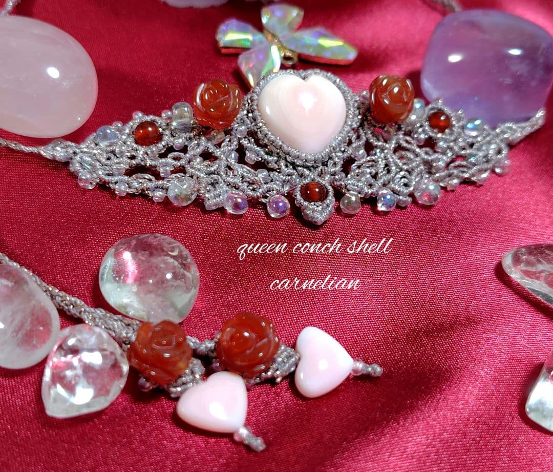 ✩ロードナイトシリカ、マザーオブパール、カーネリアンマクラメ編みネックレス