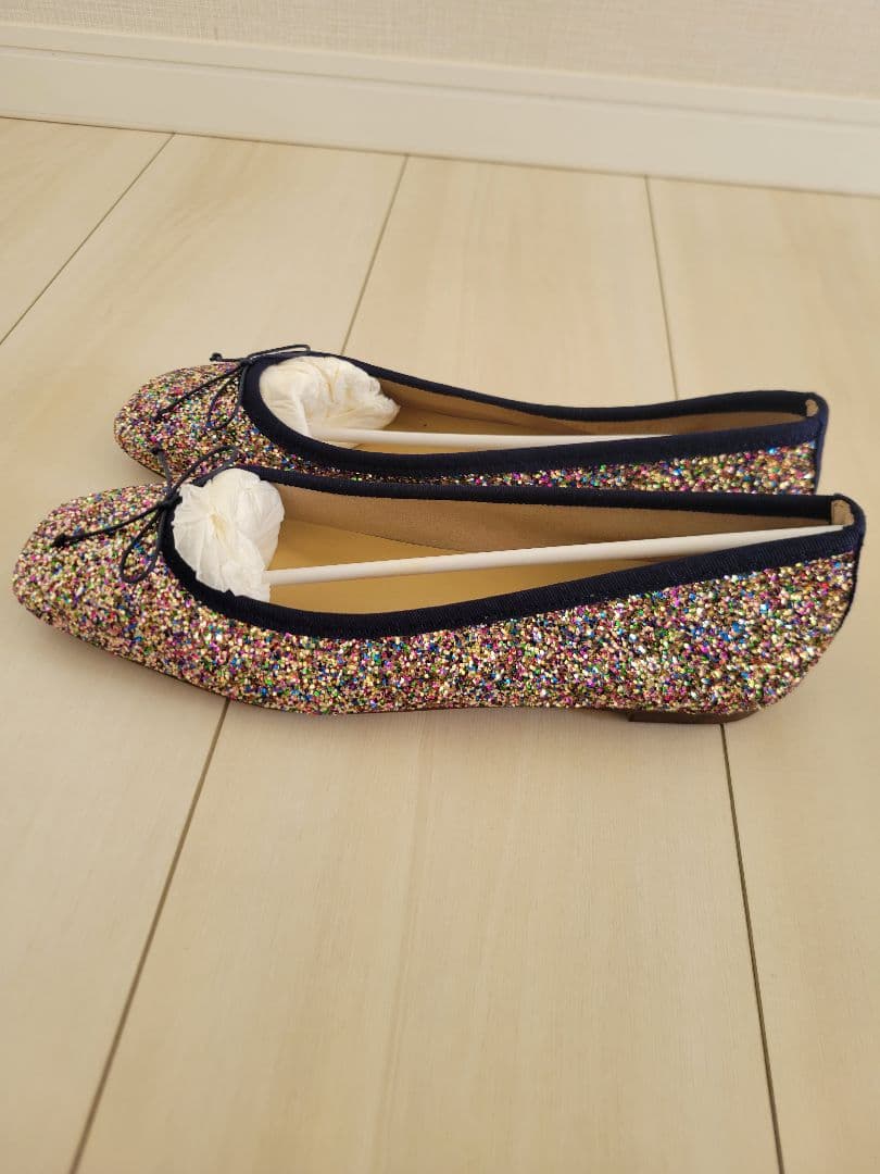 新品　LE TALON グリッター フラット パンプス 23cm