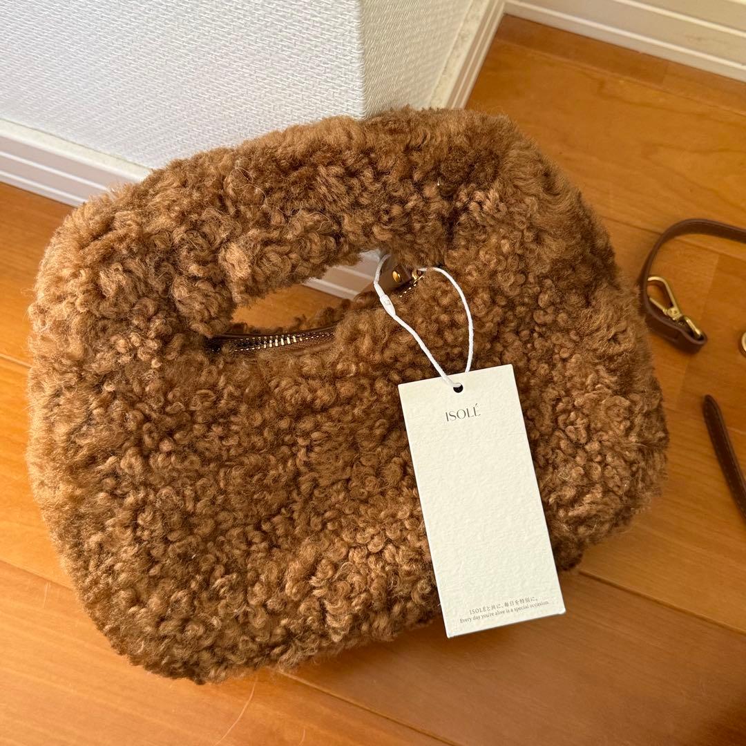 新品未使用タグ付きISOLE ラムウールモコモコbag