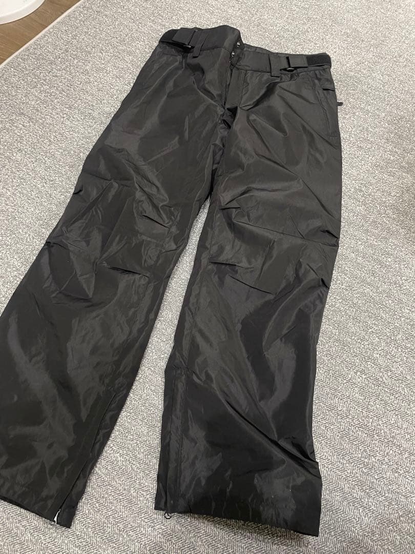 スノボードウェア　スキーウェア