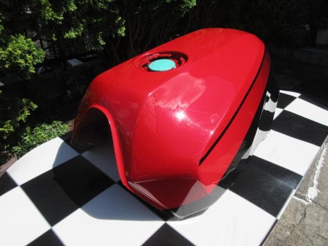 Kawasaki GPZ900R GPZ750R ガソリンタンク 中古良品