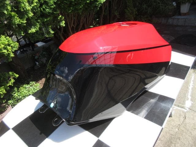 Kawasaki GPZ900R GPZ750R ガソリンタンク 中古良品