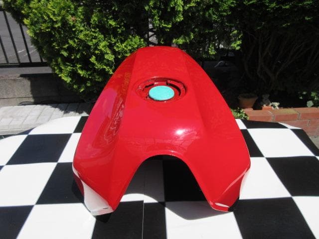 Kawasaki GPZ900R GPZ750R ガソリンタンク 中古良品