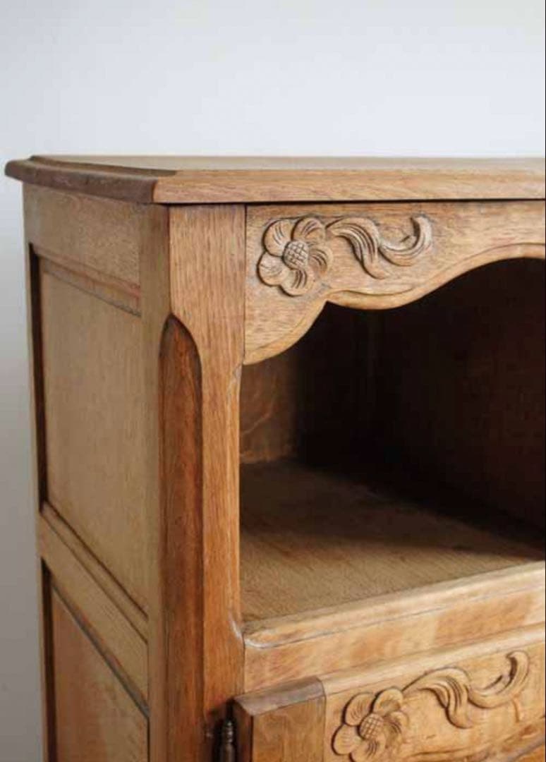 アンティーク　キャビネット