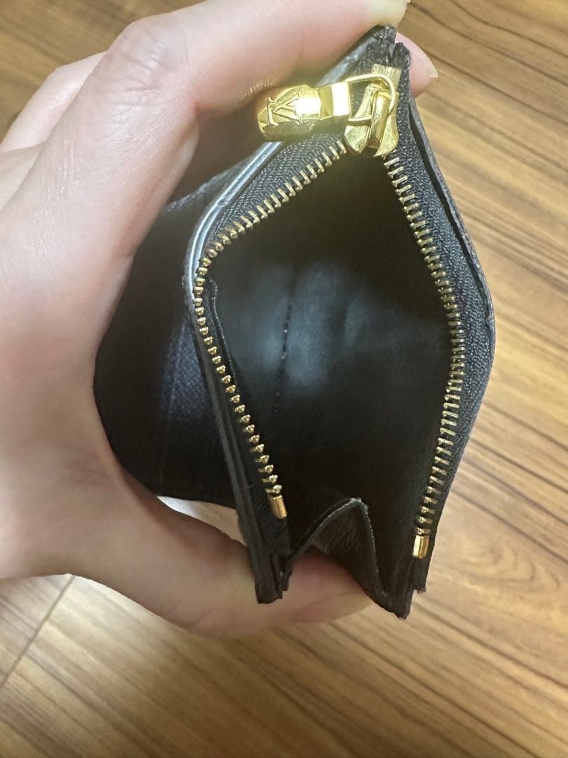 ルイヴィトン ポルトフォイユ・ゾエ