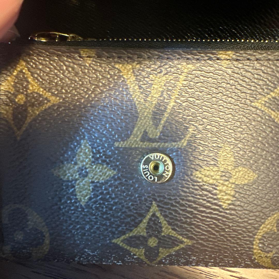 ルイヴィトン ポルトフォイユ・ゾエ