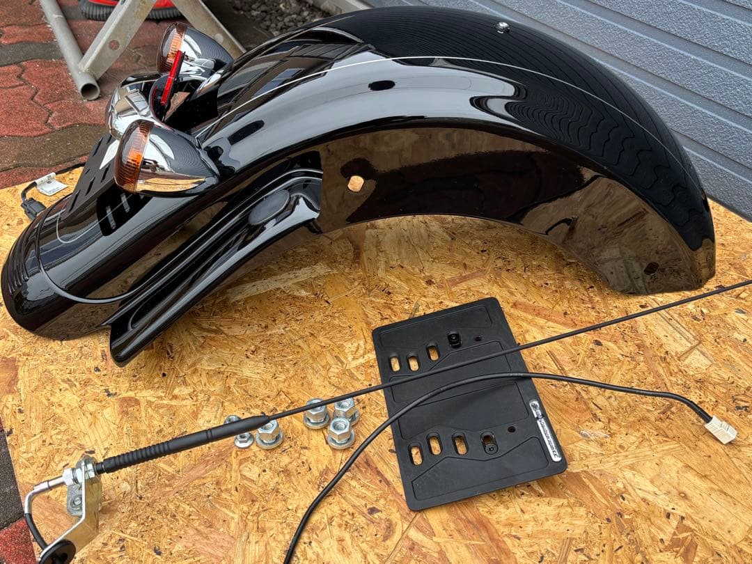 ハーレーダビッドソン　ストリートグライド　純正リアフェンダーセット　中古品