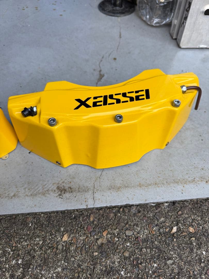 200系ハイエース ESSEX キャリパーカバー Ver.1