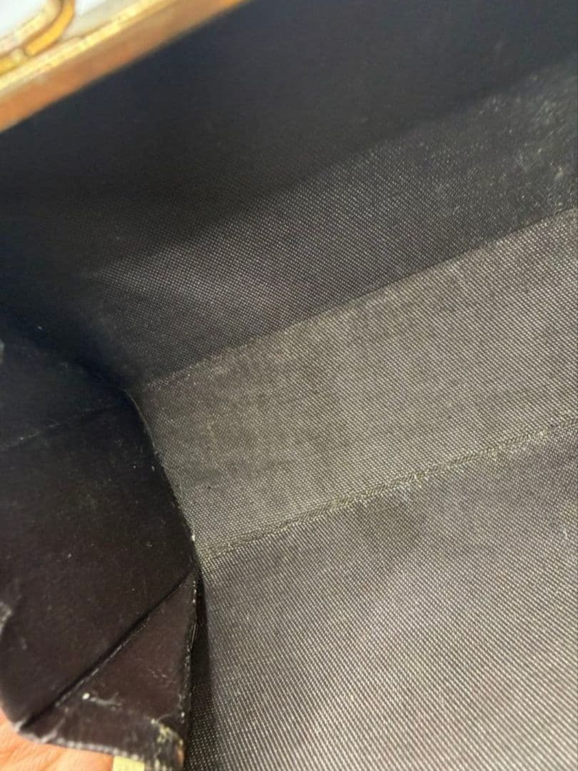 少しのサービス❗Louis Vuitton モノグラムキーケース