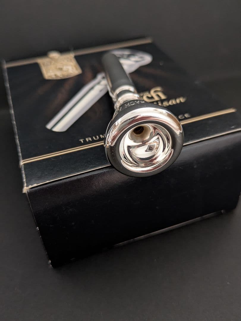 Bach Artisan 1 1/2 C トランペットマウスピース